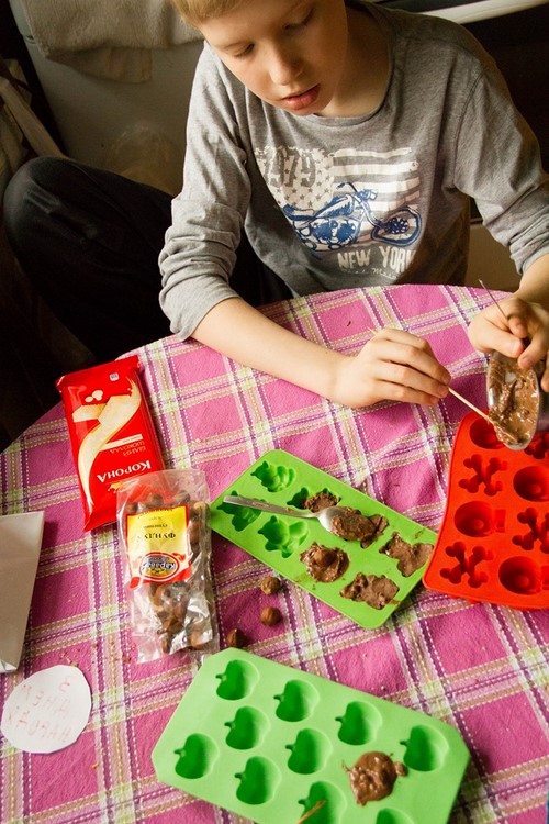 Taller de figuras y bombones de chocolate - 9